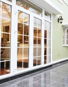 CỬA ĐI uPVC 4 CÁNH MỞ QUAY
