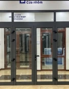 CỬA ĐI NHÔM 4 CÁNH MỞ QUAY NGOÀI