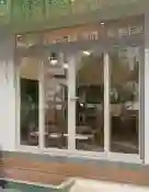 CỬA ĐI uPVC 4 CÁNH XẾP TRƯỢT