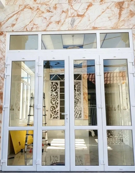 CỬA ĐI uPVC 4 CÁNH MỞ QUAY
