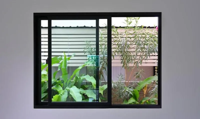 Cửa sổ mở trượt uPVC 2 cánh