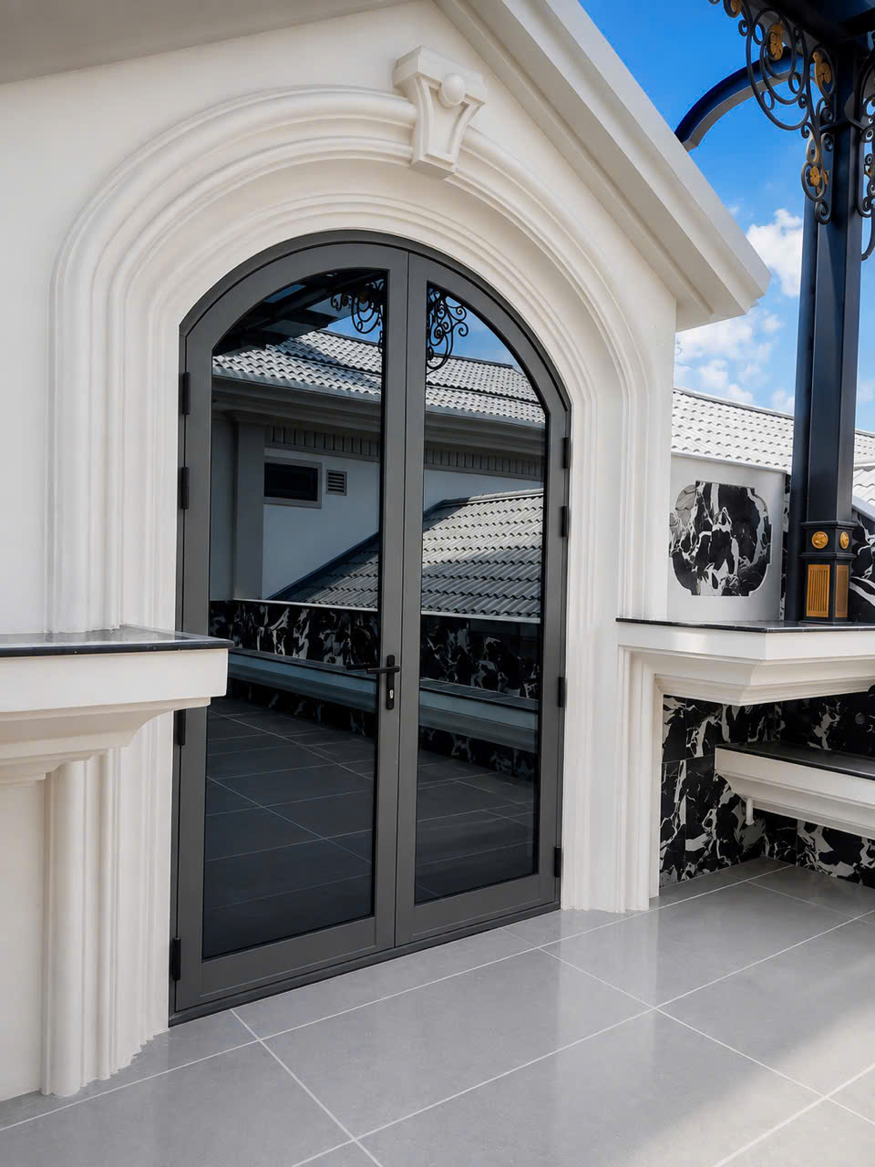 Cửa nhôm Eurowindow uốn vòm