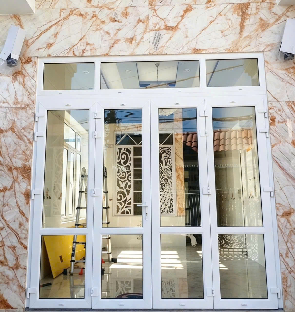 cửa đi upvc 4 cánh mở quay
