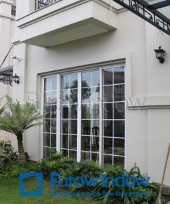 Cửa đi nhôm Eurowindow mở trượt