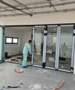 Cửa đi xếp trượt nhôm Eurowindow