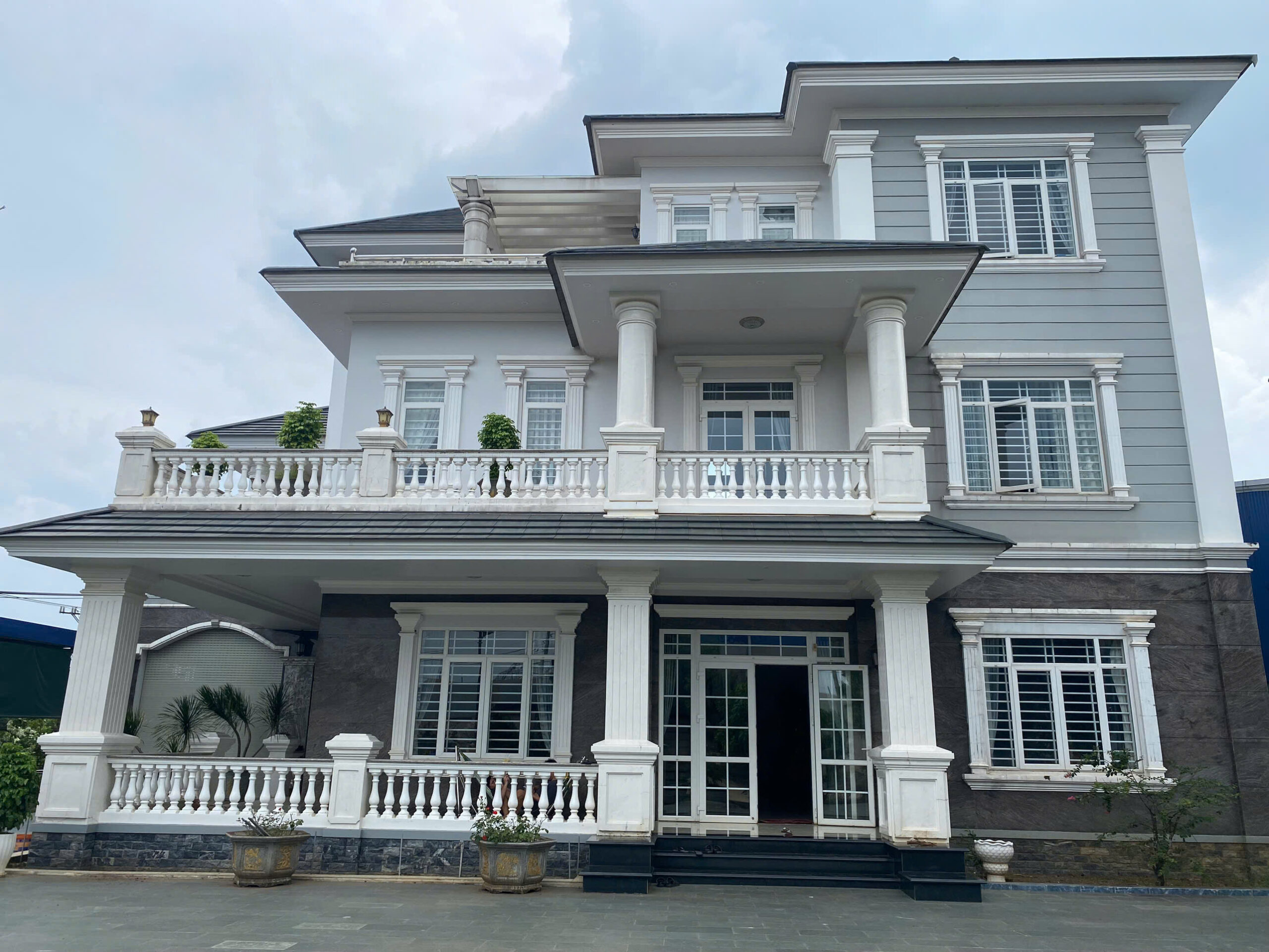 cửa nhựa uPVC Eurowindow 2 cánh