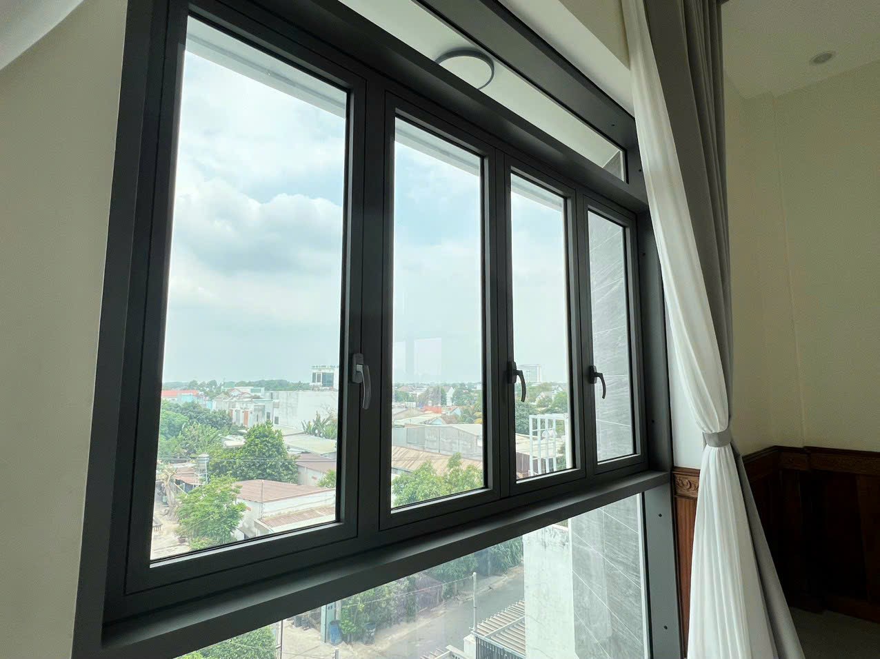 cửa nhôm Eurowindow