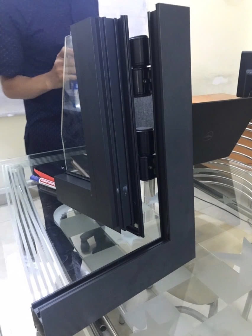 Giá cửa nhôm Eurowindow quận 7