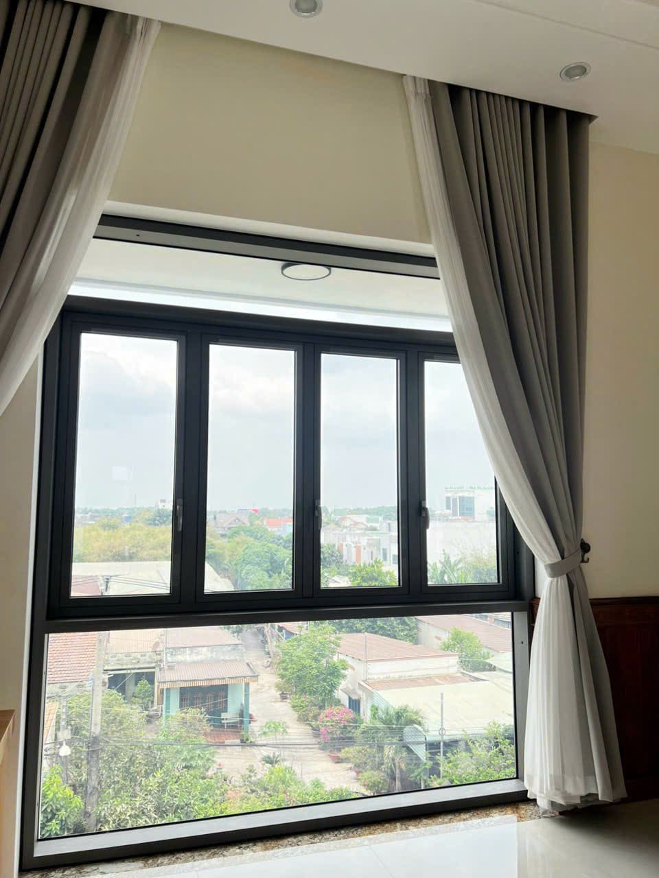 cửa nhôm cao cấp Eurowindow